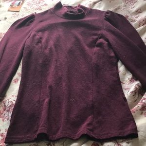 “Zara” Sweater w/Ruffled Shoulders!